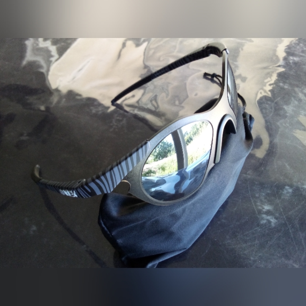 Sunglasses Subzero